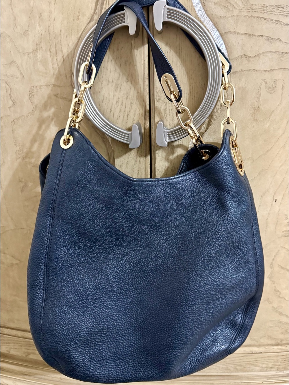 Micheal Kors Classic black Leather Hobo Bag with Gold Hardware